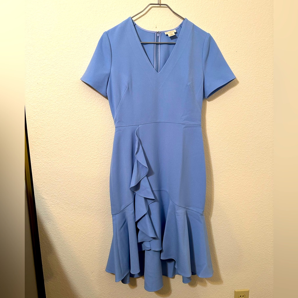 Shoshanna Light Blue Trumpet Ruffle Skirt V-Neck Short Sleeve Dress Euc